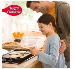 Betty Crocker Bisquick Pancake and Baking Mix, Original, 40 oz