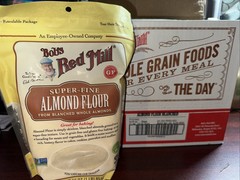 Bob’s Red Mill Almond Flour, 16-ounce (Pack of 4)