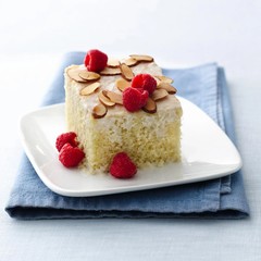 Betty Crocker Favorites Super Moist Vanilla Cake 13.25 Ounce (Pack of 12)
