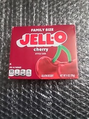 Family Size Jell-O Cherry Artificial Flavor, 6 Ounce Gelatin Dessert 90 Calorie