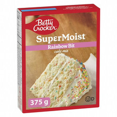 Betty Crocker Super Moist Rainbow Bit Mix 13.3 oz / 375 g