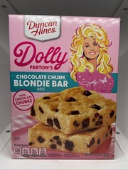 Duncan Hines Dolly Parton’s Chocolate Chunk Blondie Bar Dessert Mix, 14.25 oz
